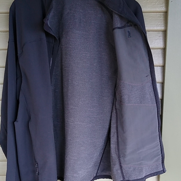 Eddie Bauer Men's L Light Weight Athletic Jacket - Picture 4 of 8